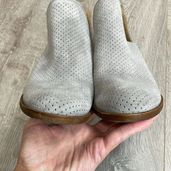 Lucky Brand Birtie Ankle Boots Perforated Suede Leather Gray Booties 6.5M - Picture 13 of 15